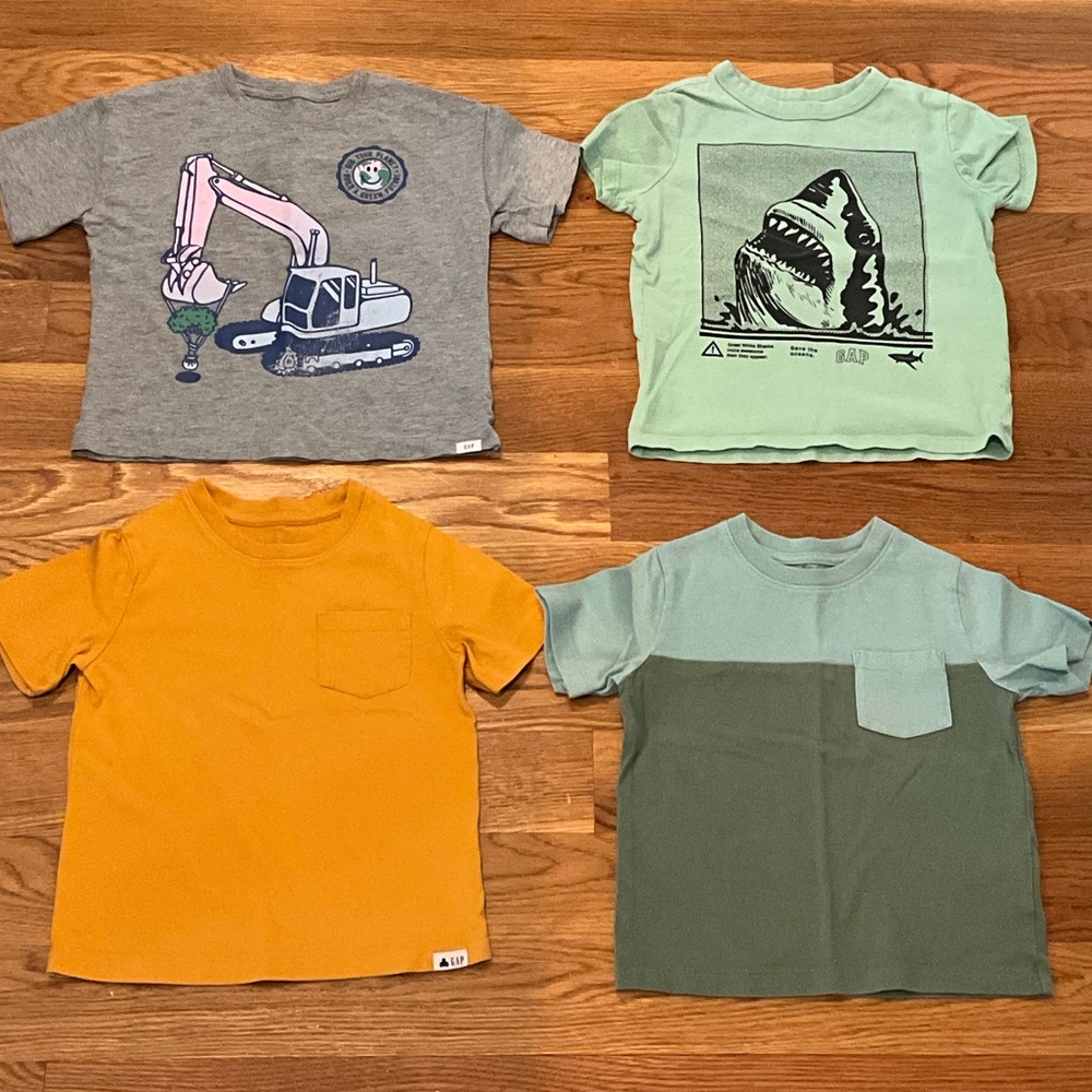 GAP Kids Graphic and Solid Tees - Gray, Green, Orange